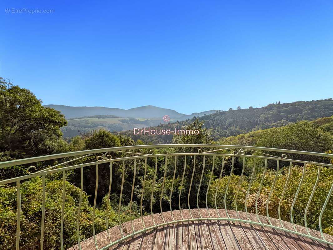 Maison à VAUX-EN-BEAUJOLAIS