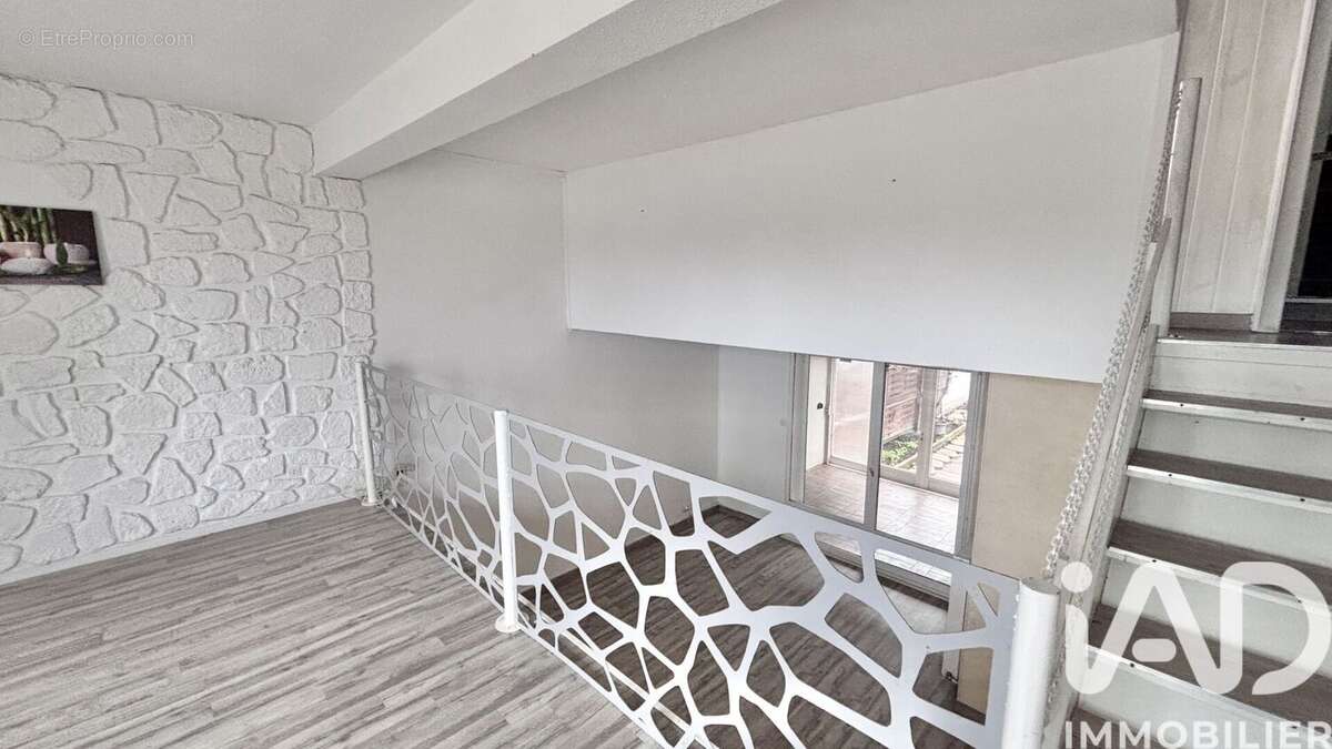 Photo 9 - Maison à SAINT-ETIENNE