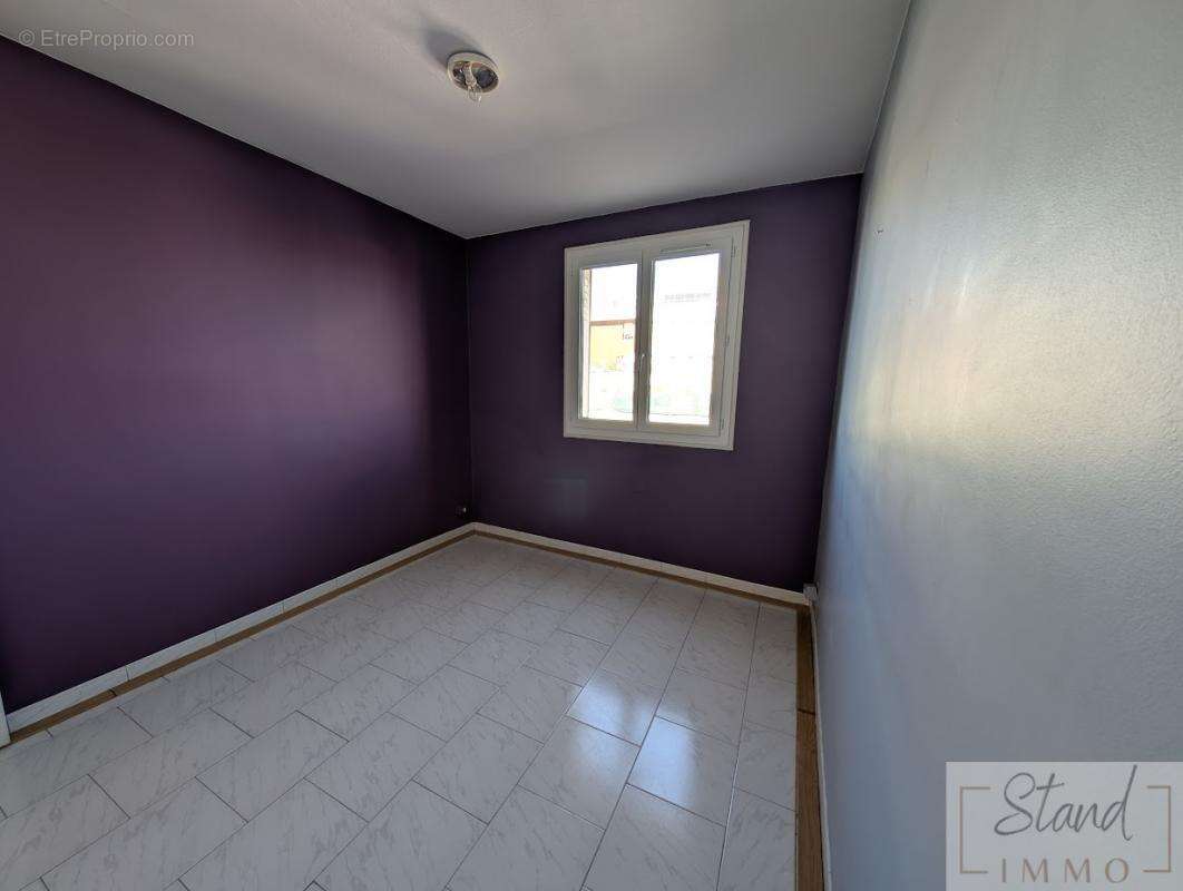 Appartement à MARSEILLE-9E