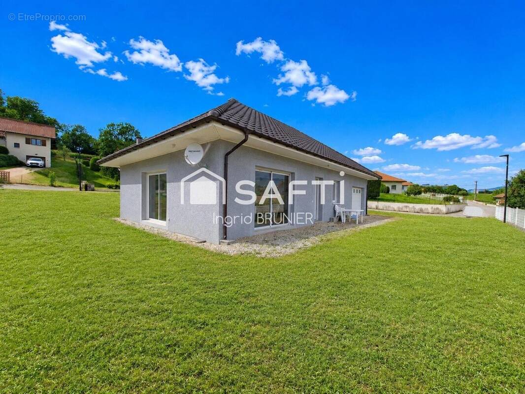 Photo 1 - Maison à SAINT-PIERRE-DE-CURTILLE