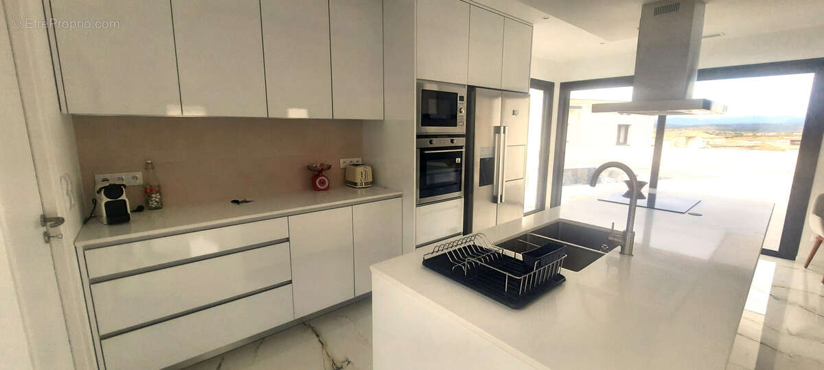 Maison à THEZAN-LES-BEZIERS