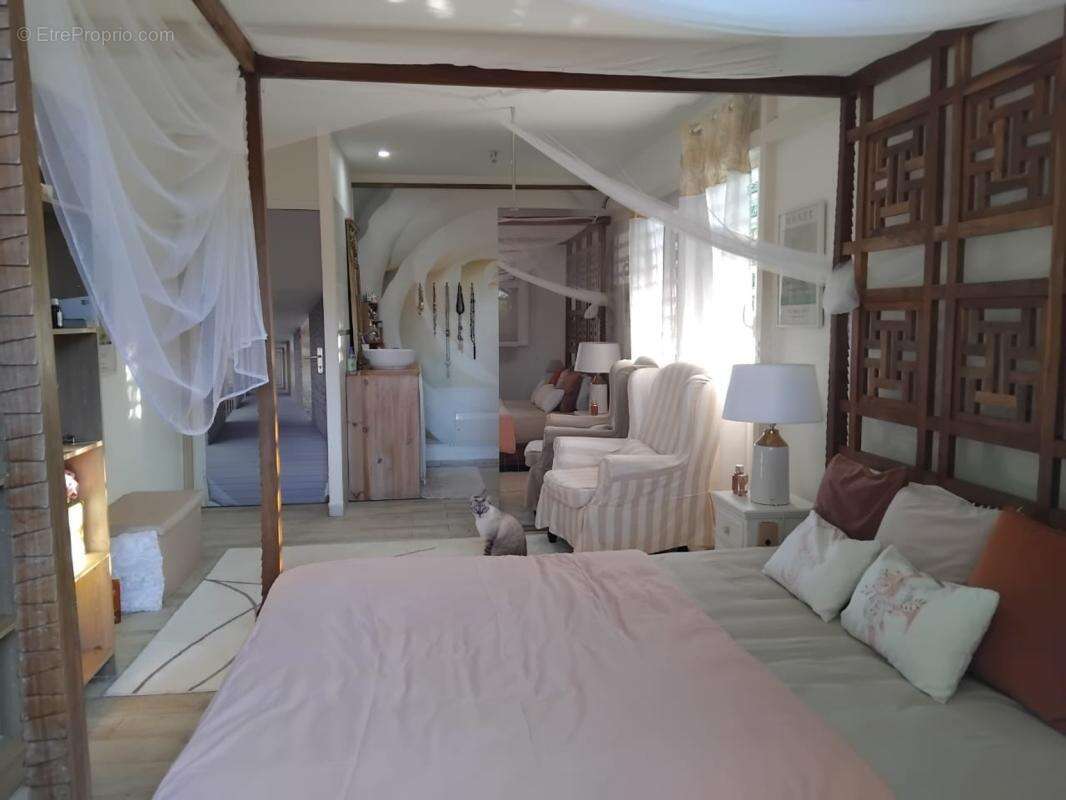 Maison à SAINTE-ANNE