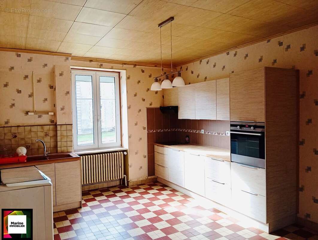 Maison à BAZAILLES