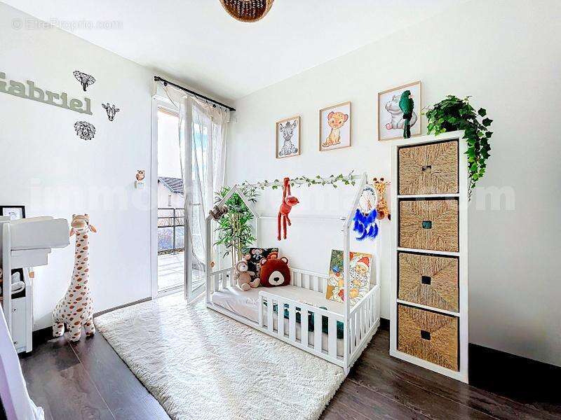 Appartement_T3_Vetraz-Monthoux_Genève_Ceva_tramway_Suisse_investissement_Séjour_Cuisine_ - Appartement à VETRAZ-MONTHOUX