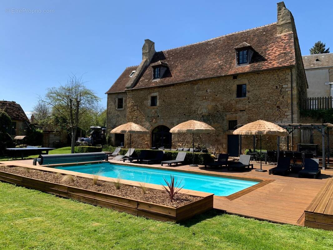 Maison à MONTGIVRAY