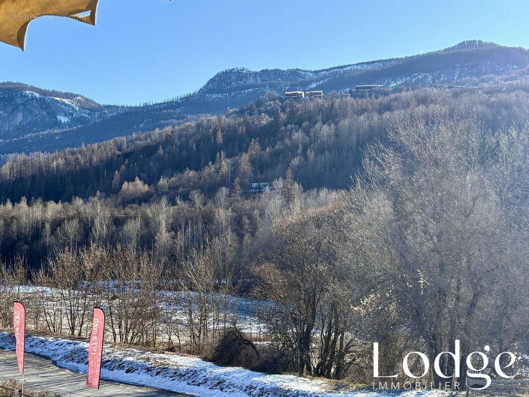 Appartement à PELVOUX