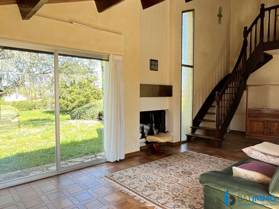 RdJ - Séjour - Maison à ALBI