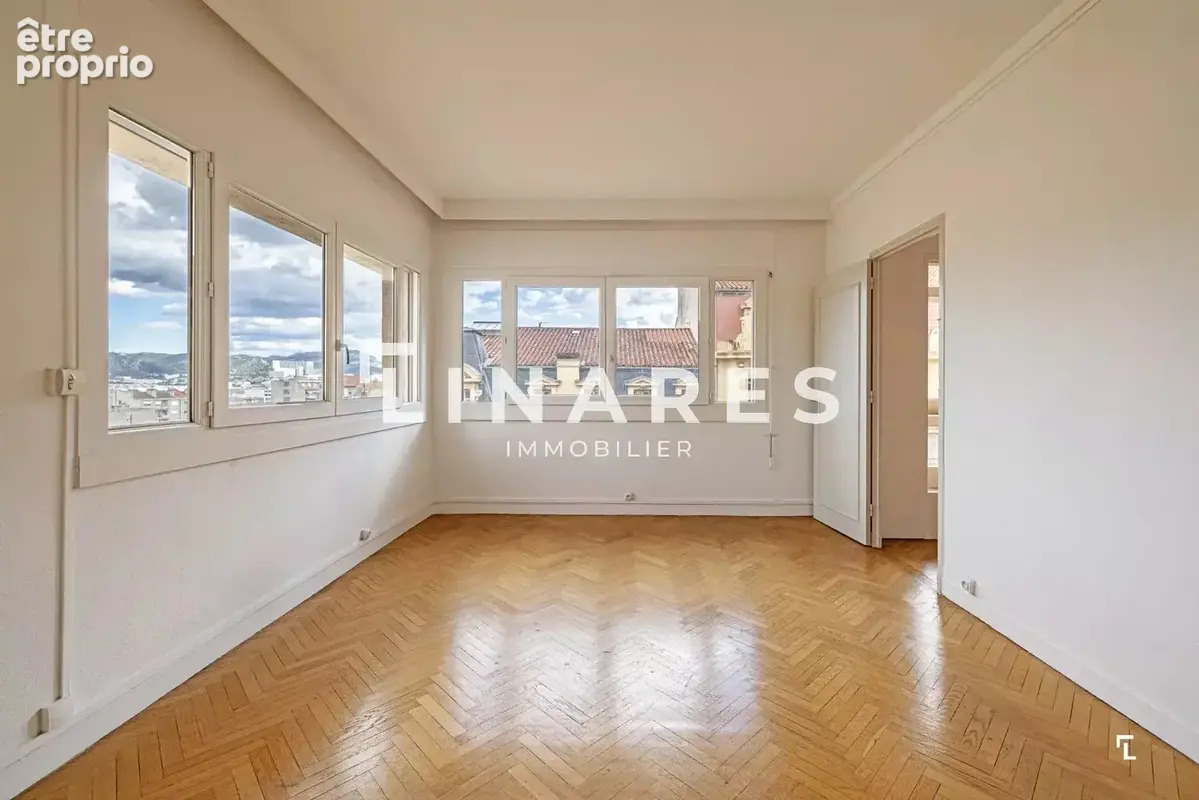 LE TRIVERSANT - Appartement T5 de 163m2 + 2 extérieurs + 3 expos - cave - 13008 Perier - photo 11