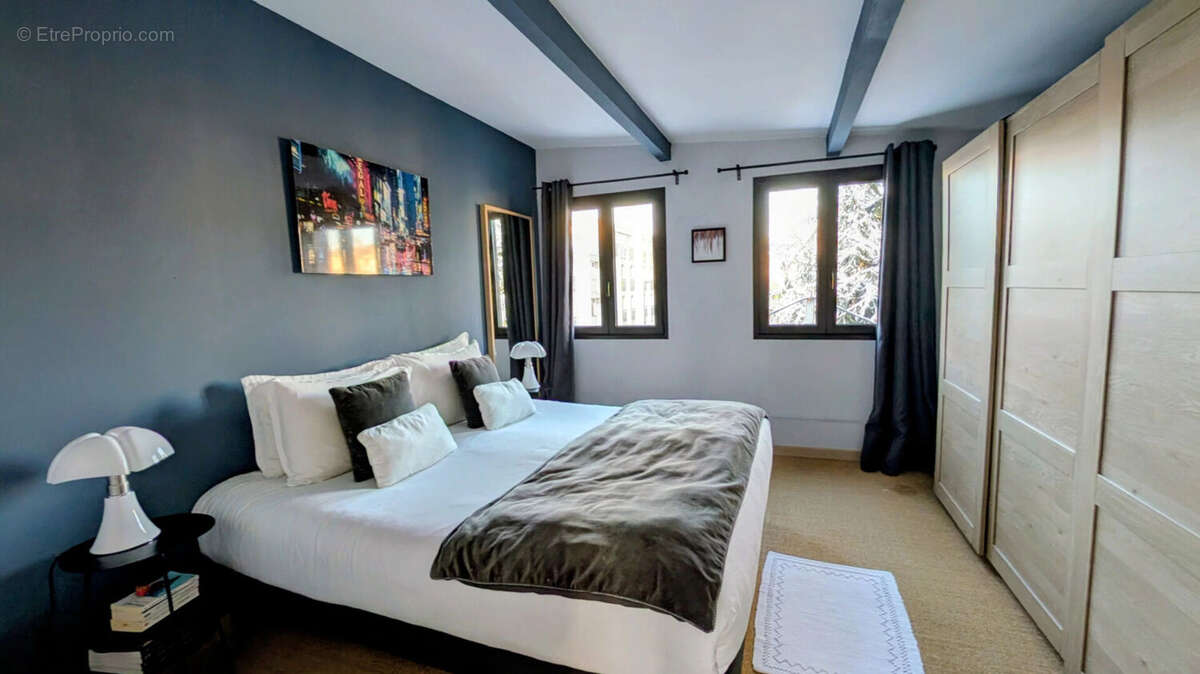 Appartement à SURESNES