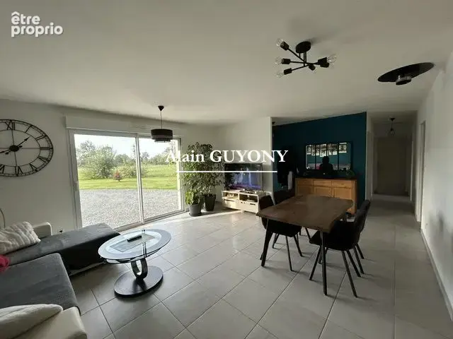 Maison 4 pièces 82 m² à vendre à Pont-L'eveque (14130) - photo 2