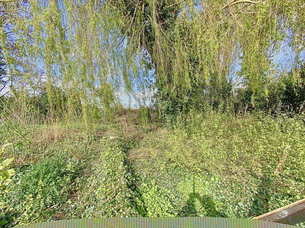 Terrain à LA CHAPELLE-D'ARMENTIERES