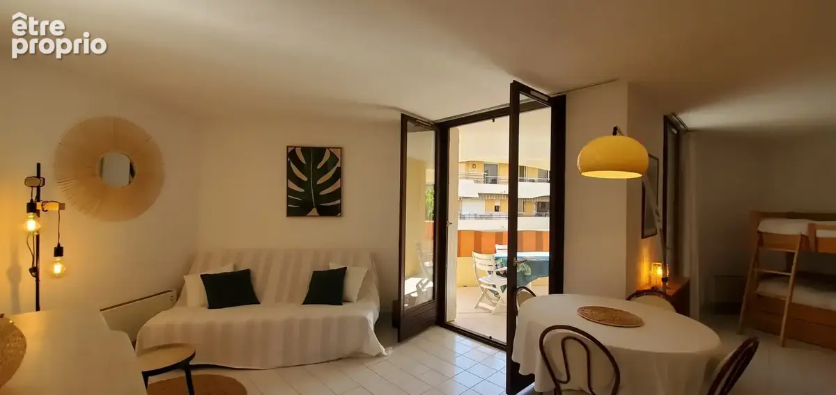 Appartement à FREJUS