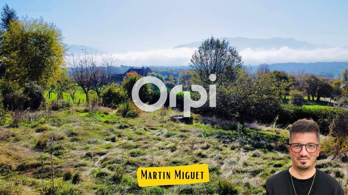 Terrain à LA MURETTE