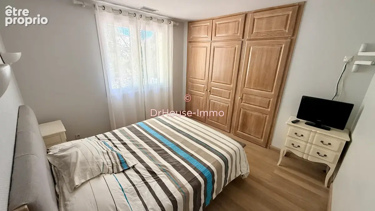 Maison 7 pièces 159 m² à vendre à Vouille (79230) - photo 9