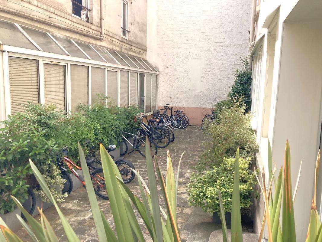 Appartement à PARIS-9E