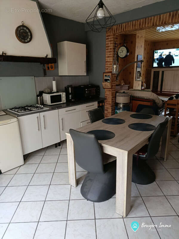 Maison à AVESNELLES