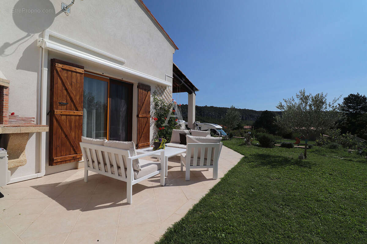 Villa type 5 de 160m2 avec vue remarquable quinson - photo 4