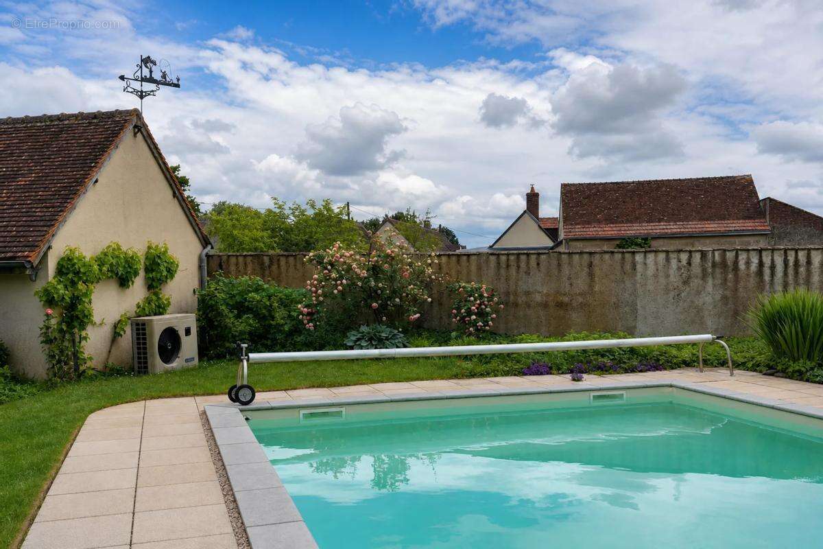 Maison à COUTURE-SUR-LOIR