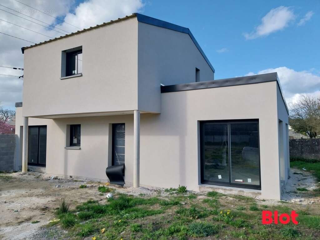 Maison à BAIN-DE-BRETAGNE