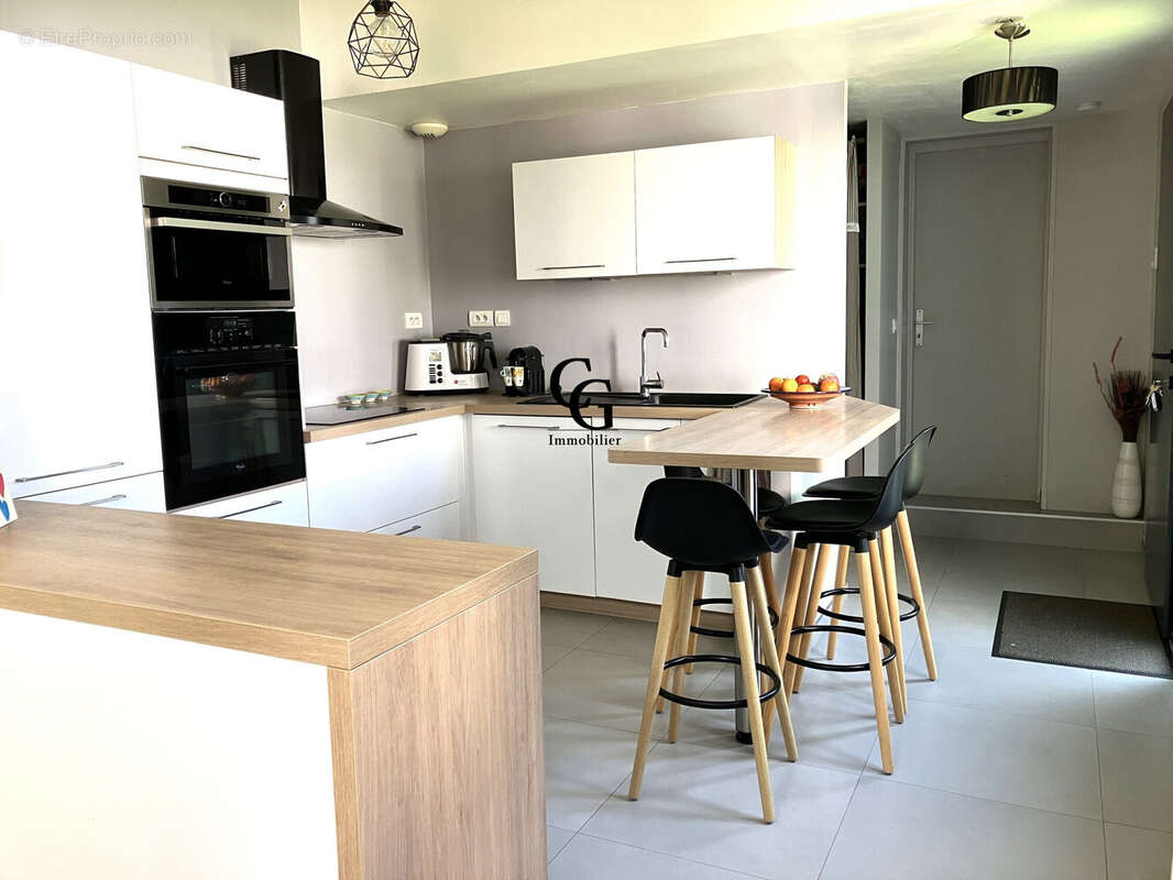 Maison à LES SORINIERES