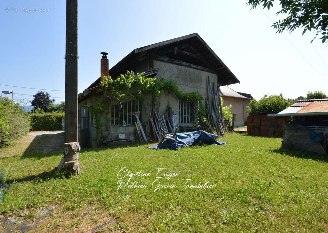 Maison à VEYRINS-THUELLIN