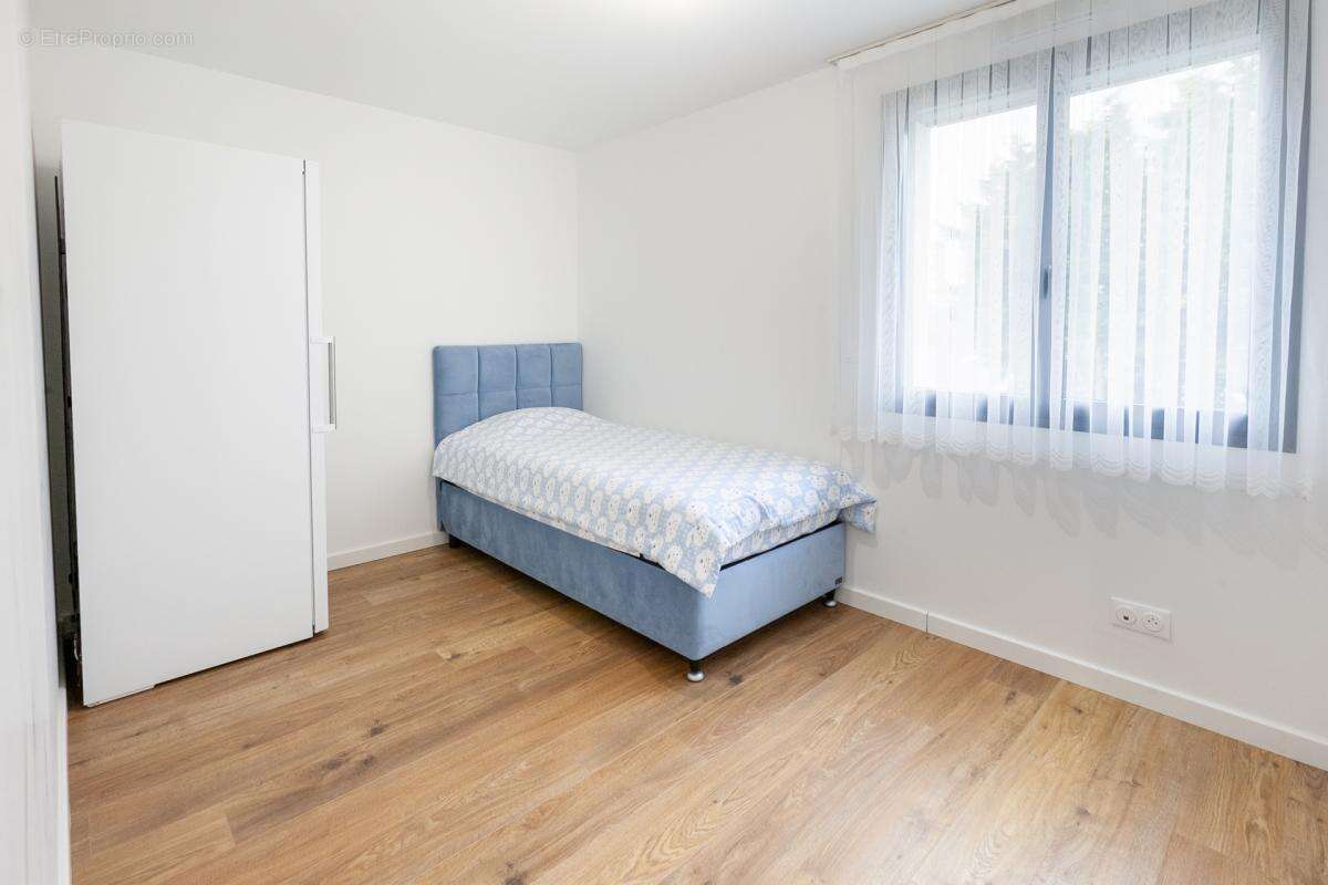 Maison à SAINT-ETIENNE-DE-MONTLUC