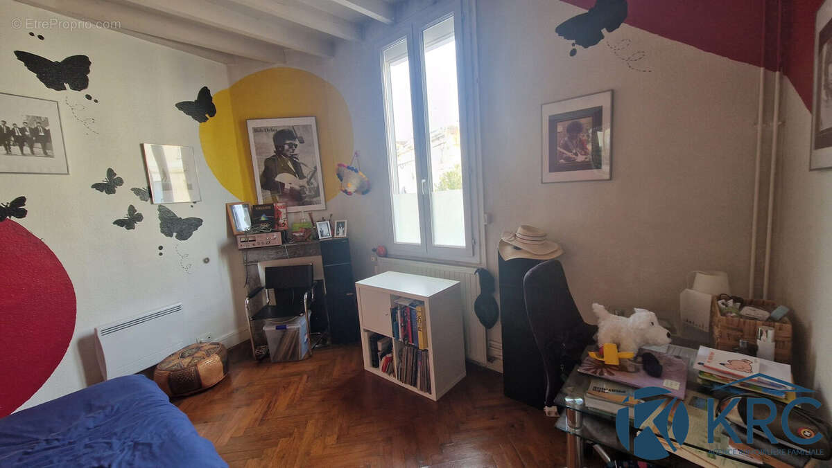 Chambre 1 rdc - Maison à BORDEAUX