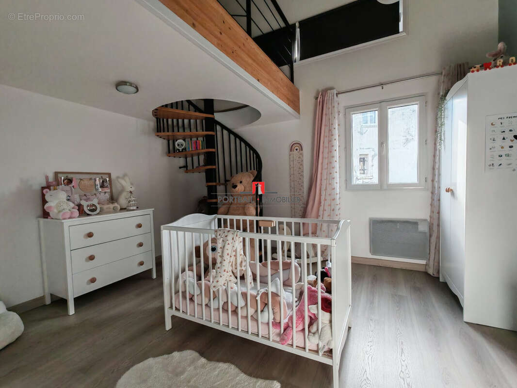 Maison à SAINT-CIERS-SUR-GIRONDE