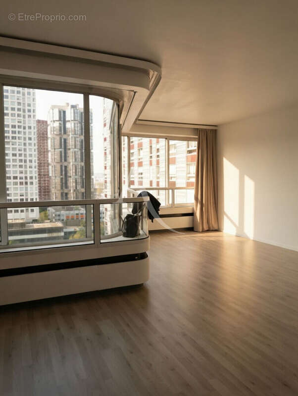 Appartement à PARIS-15E