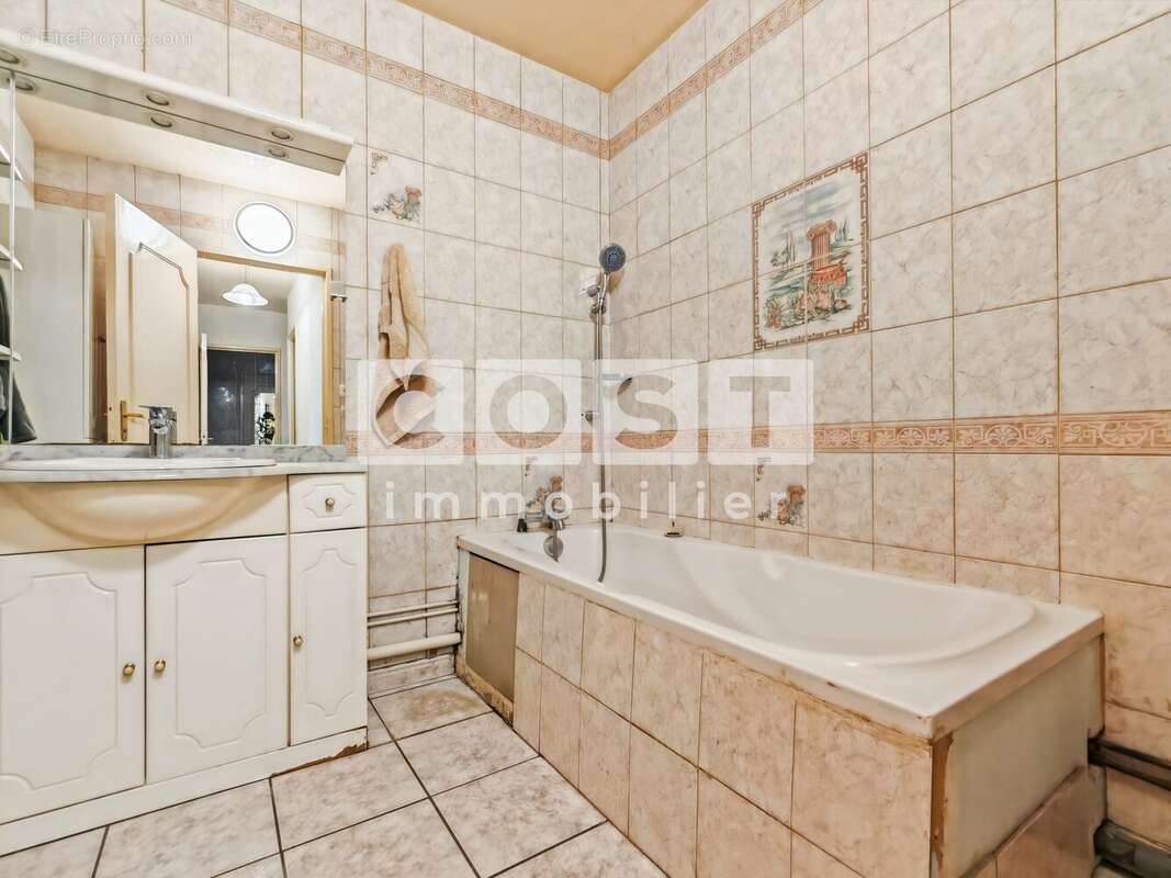 Appartement à ASNIERES-SUR-SEINE