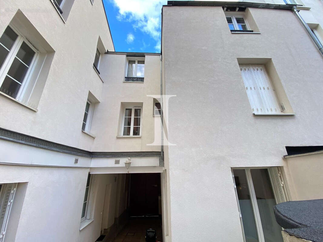 Appartement à PARIS-19E