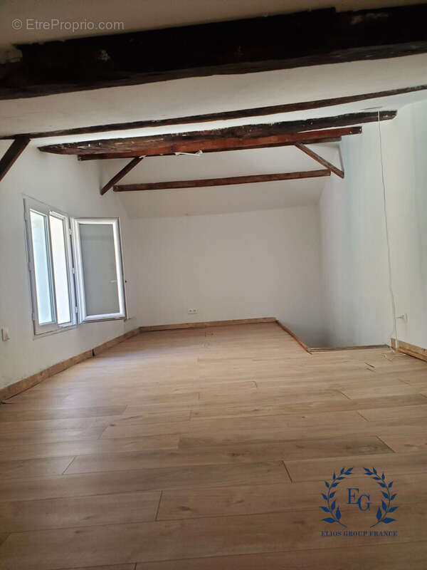 Maison à LA ROQUEBRUSSANNE