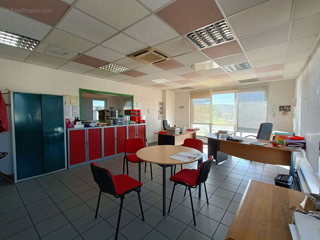 Commerce à SAINT-RAMBERT-D&#039;ALBON