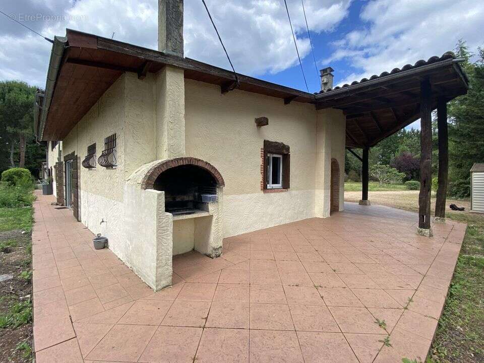 Maison en pierres type t4 avec gîte et piscine - photo 21