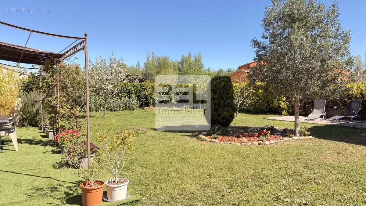 Maison à VEDENE