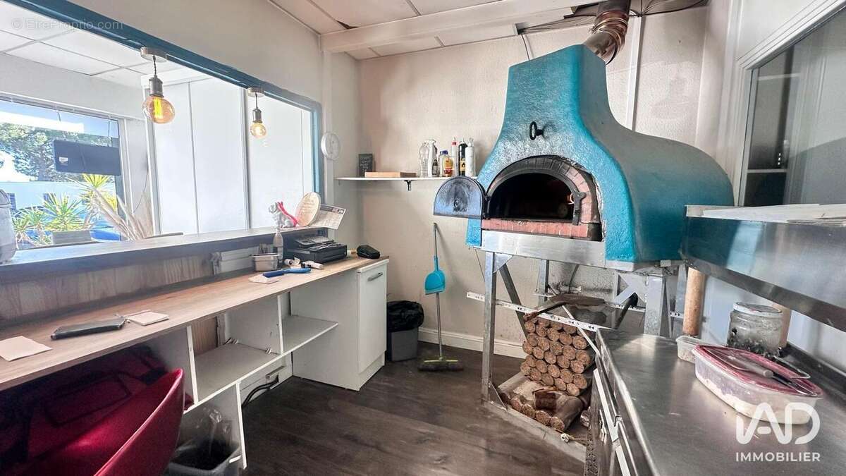 Photo 6 - Commerce à LE CRES