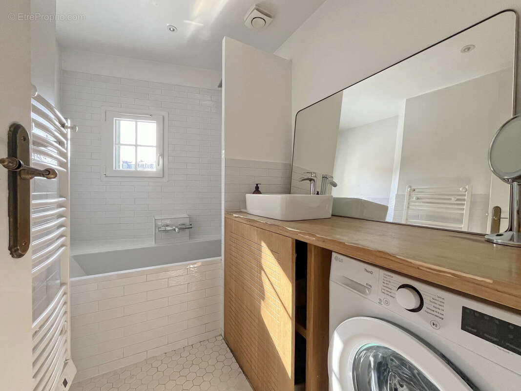 Appartement à ASNIERES-SUR-SEINE