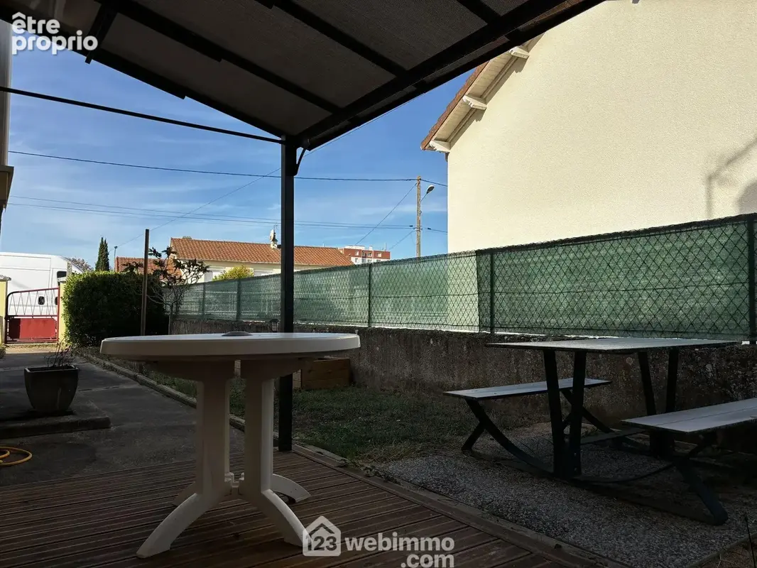 La terrasse.