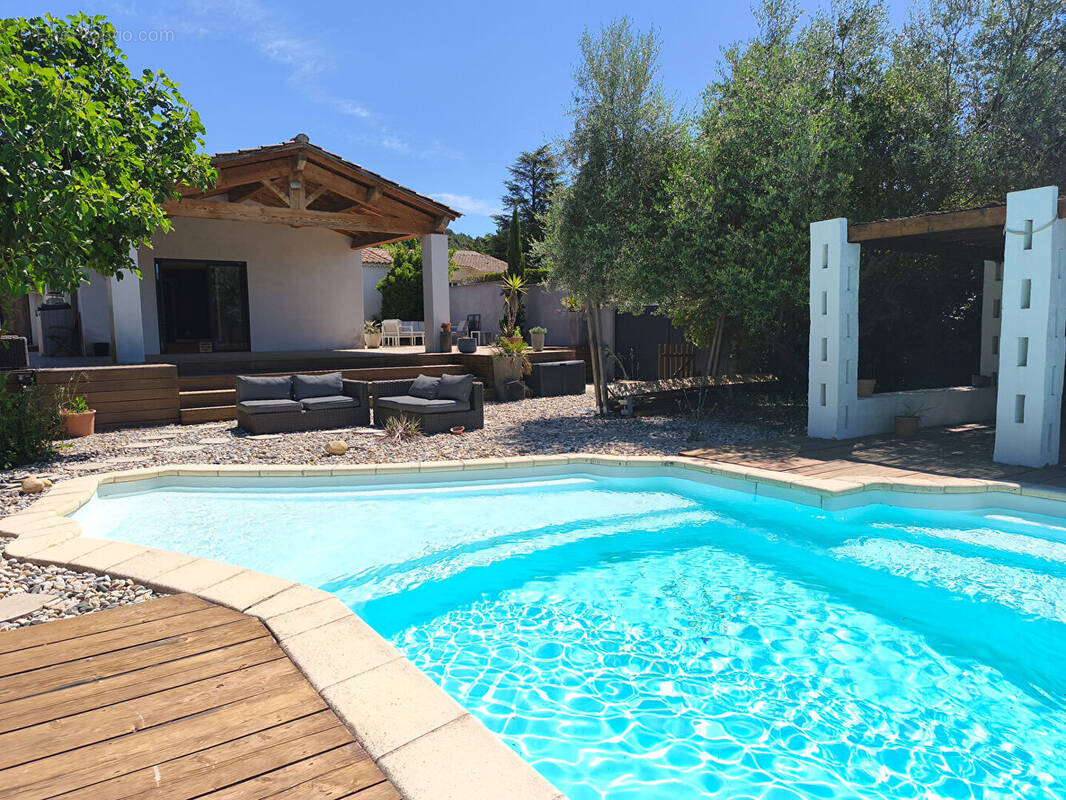 Maison à PUJAUT
