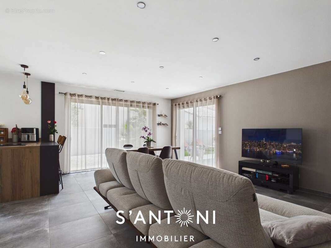 Maison 119 m² à Vias  - photo 15