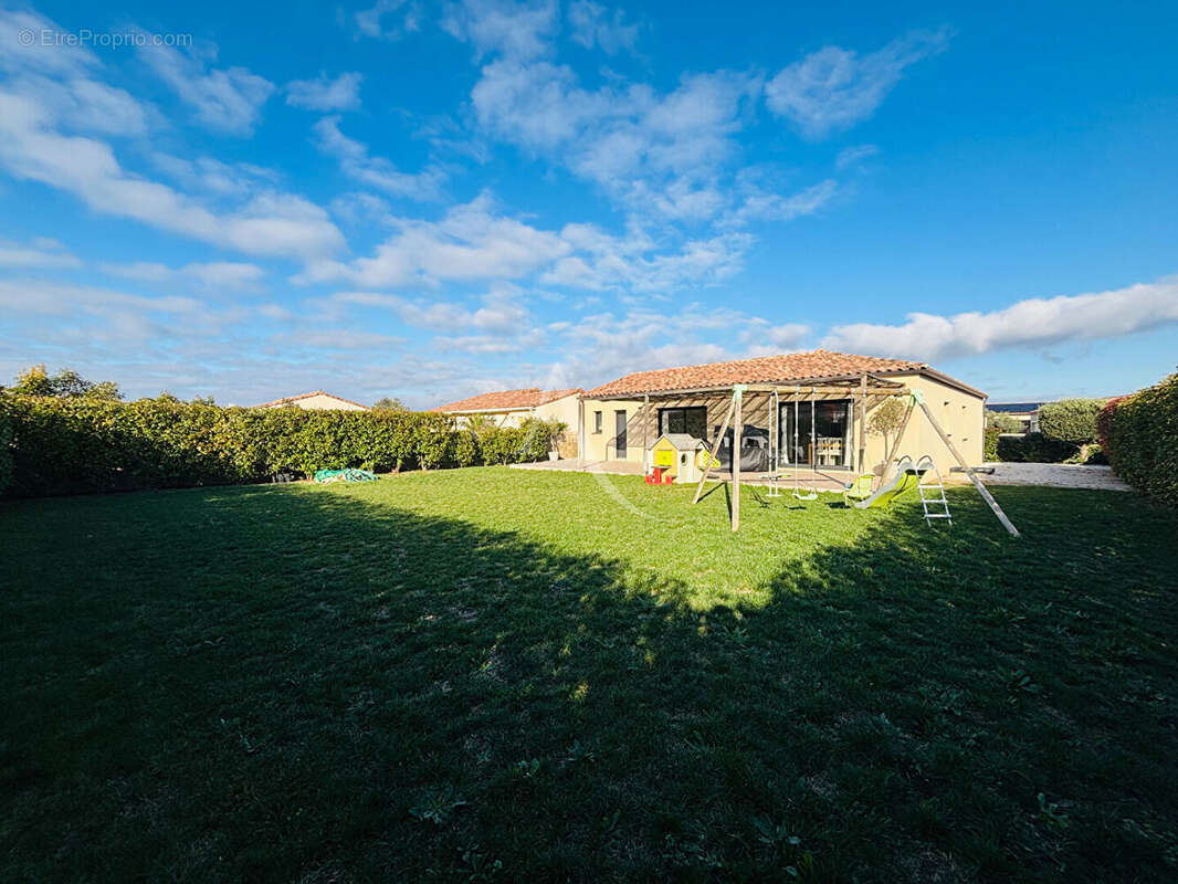 Maison à PENNAUTIER