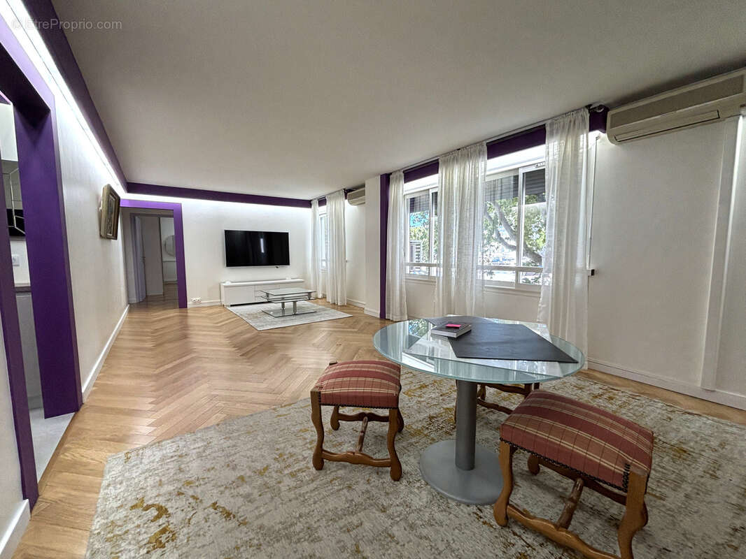 Haute Ville Toulon   Bureaux rénovés avec potentiel d’appartement - photo 2