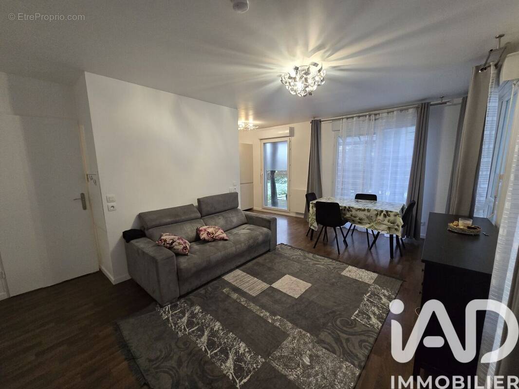 Photo 1 - Appartement à LA COURNEUVE