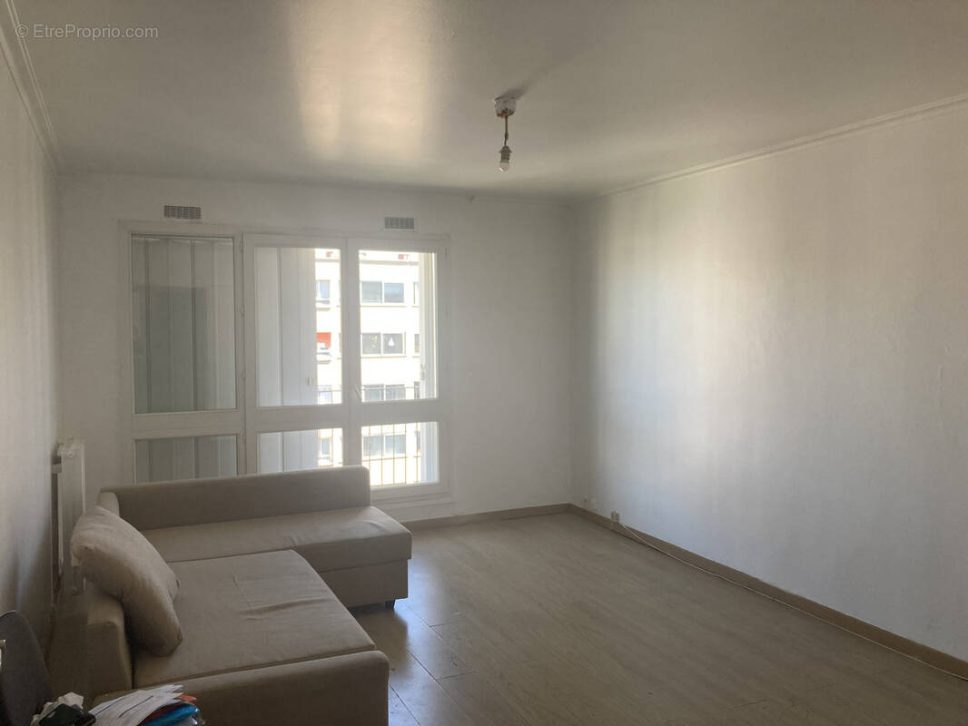 Appartement à GARGES-LES-GONESSE