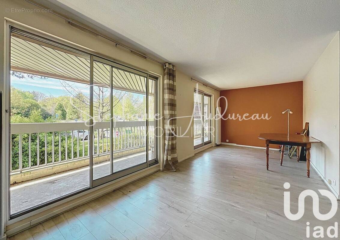 Photo 1 - Appartement à VERRIERES-LE-BUISSON