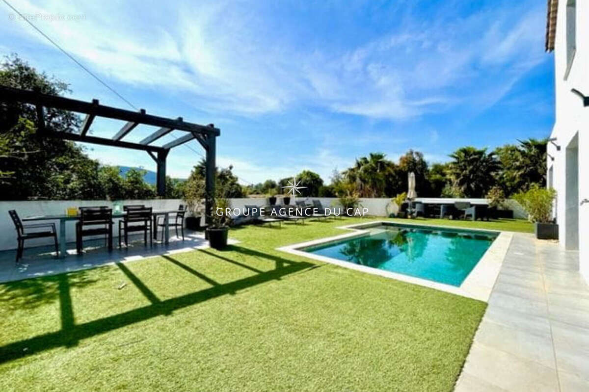 Maison à SAINTE-MAXIME