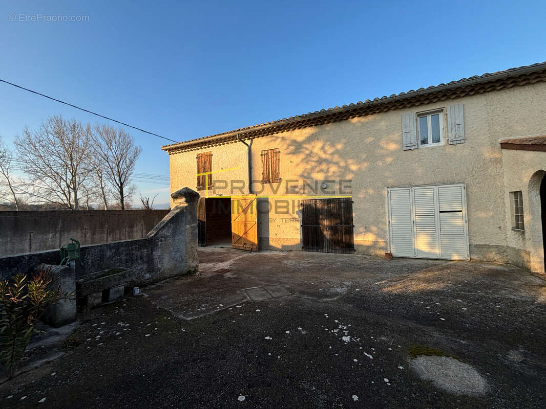 Maison à CHATEAUNEUF-DU-RHONE