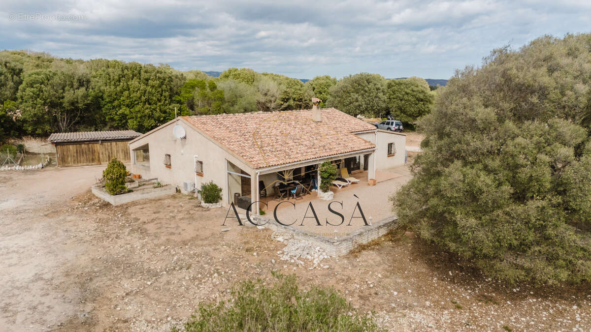 Propriété avec dépendance sur grand terrain constructible à 5 min de la plage de Bonifacio - photo 43