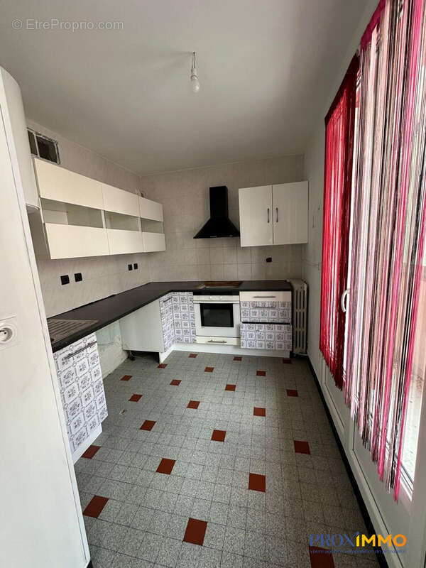 Appartement à SAINT-MARTIN-D'HERES