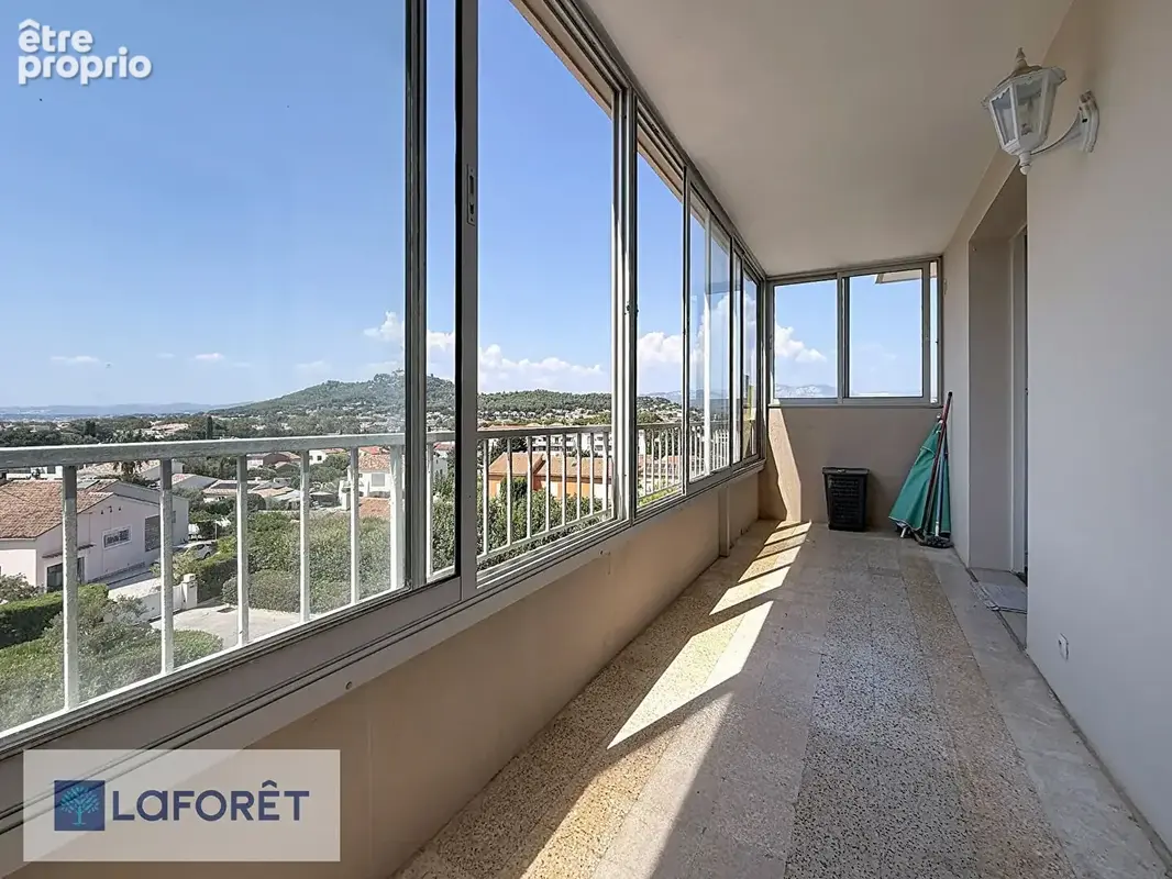 Appartement à SIX-FOURS-LES-PLAGES
